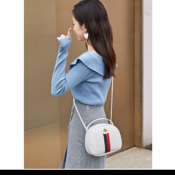 Handbags - Cross body messenger bag